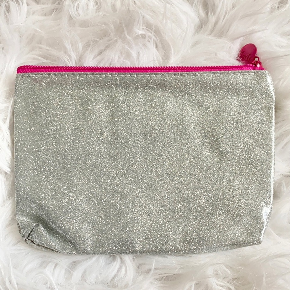 🔥Sparkly Silver IPSY Cosmetic Bag